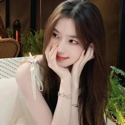脱口秀演员被曝假唱穿帮，一夜之间发布会舞台画面流出